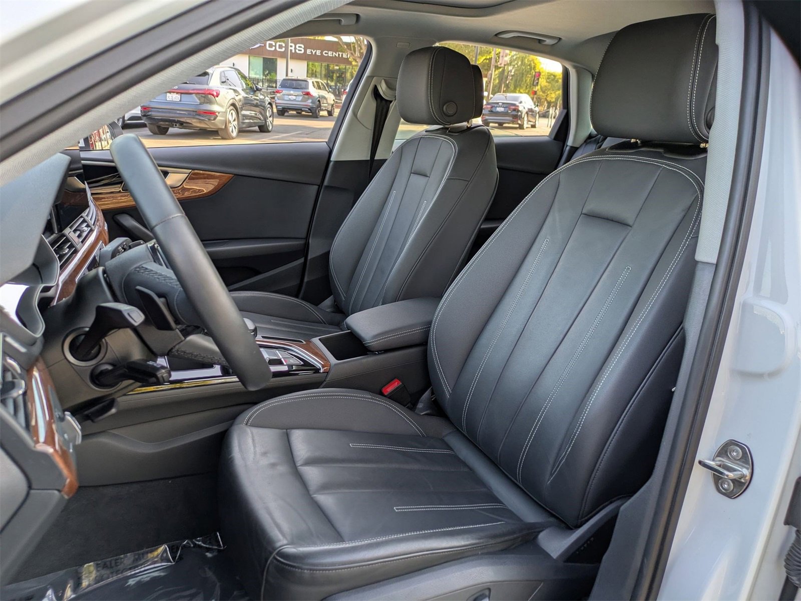 Used 2023 Audi A4 2.0T Premium w/ Convenience Package image 30