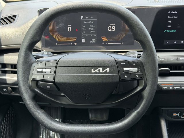 Used 2025 Kia K4 FWD image 19