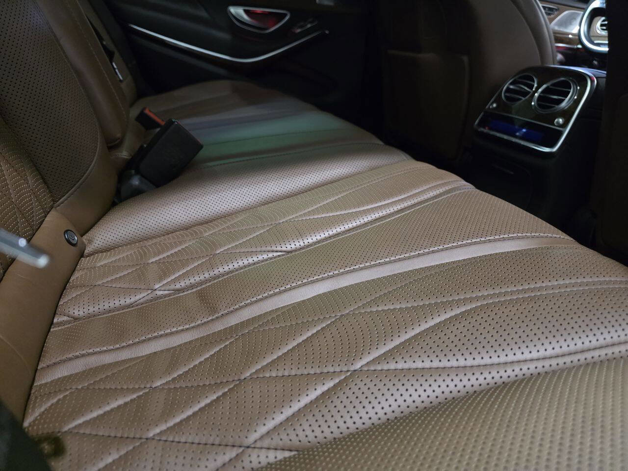 Used 2014 Mercedes-Benz S 63 AMG 4MATIC Sedan w/ Rear Seat Package image 47
