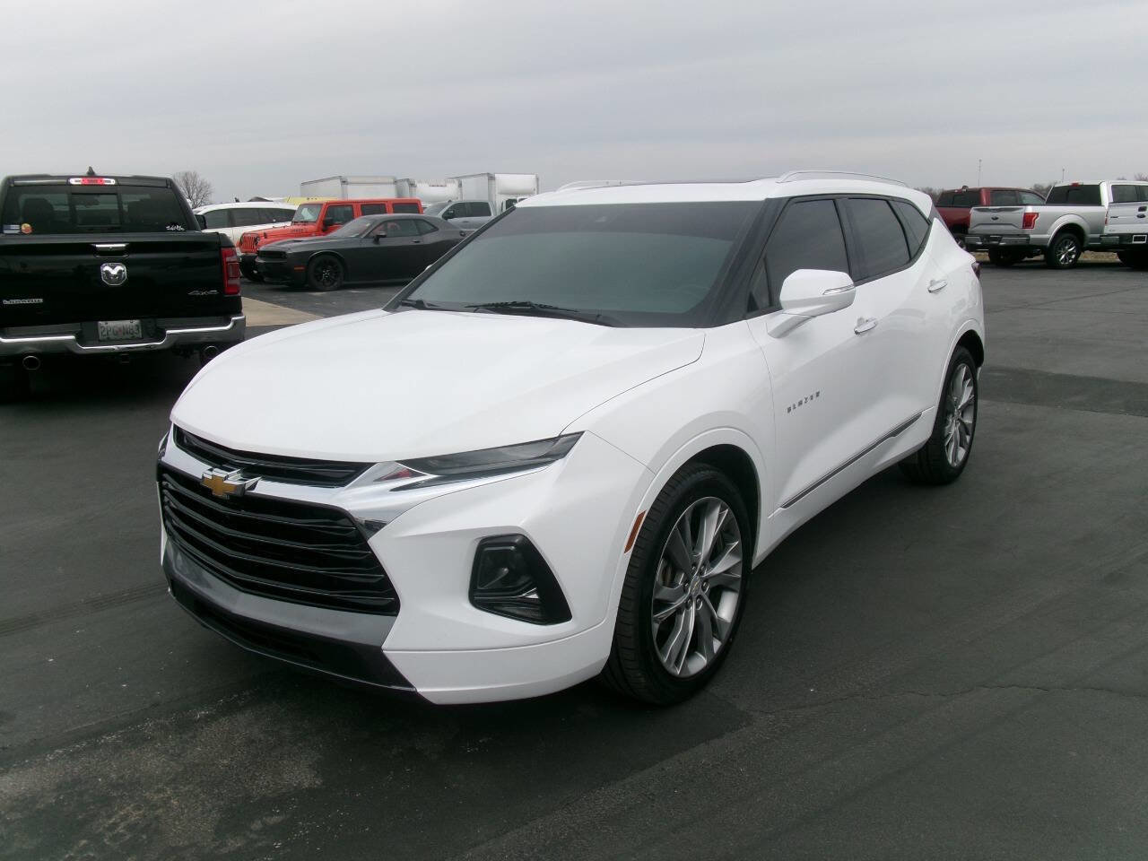 Used 2019 Chevrolet Blazer Premier w/ Sun and Wheels Package image 2