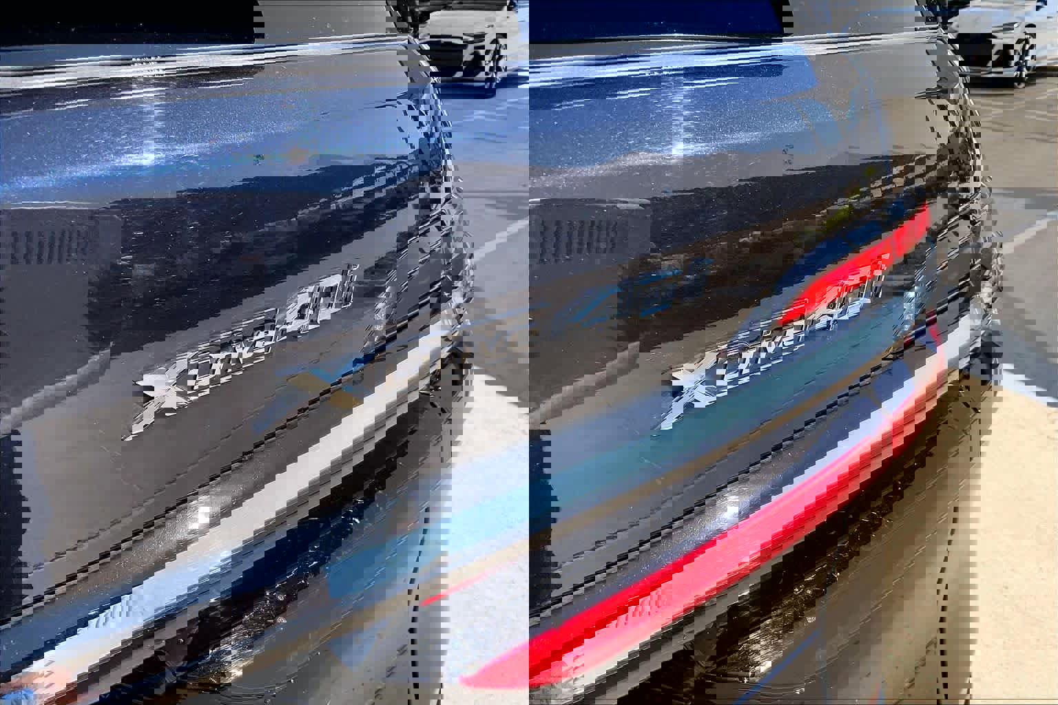 Used 2025 BMW X7 xDrive40i w/ M Sport Package image 31