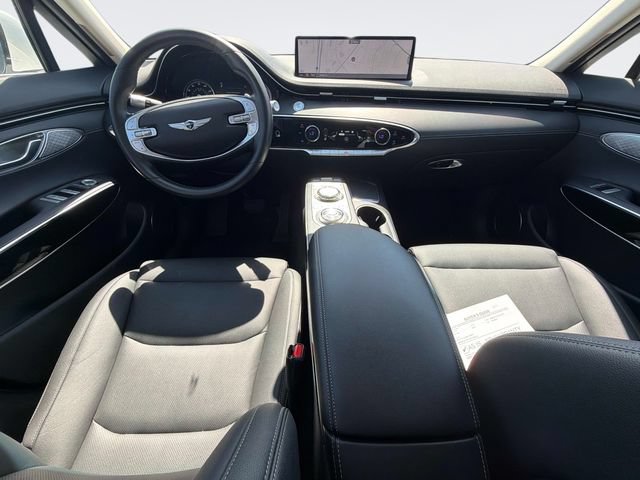 Used 2025 Genesis GV70 2.5T AWD/4WD image 18