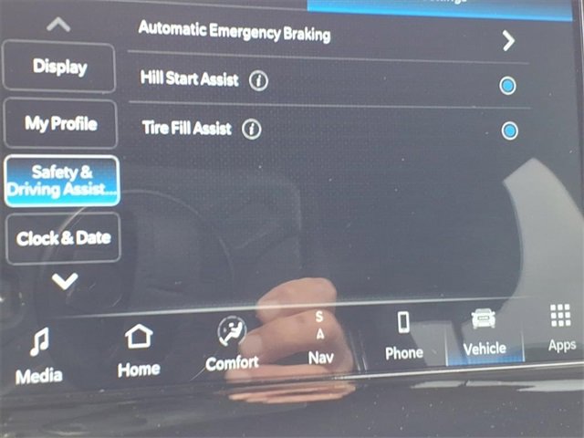 Used 2024 RAM 1500 Laramie image 10