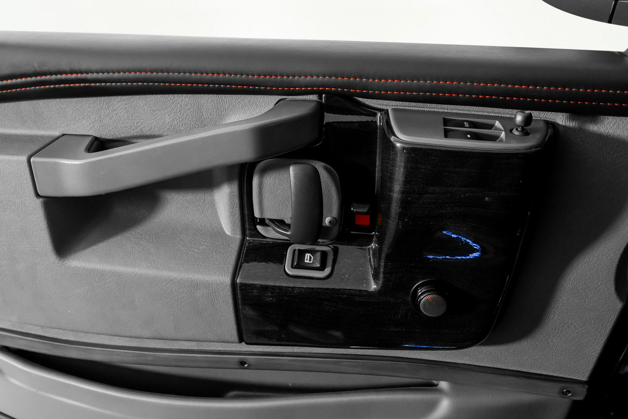 Used 2023 GMC Savana 2500 Conversion Van image 46