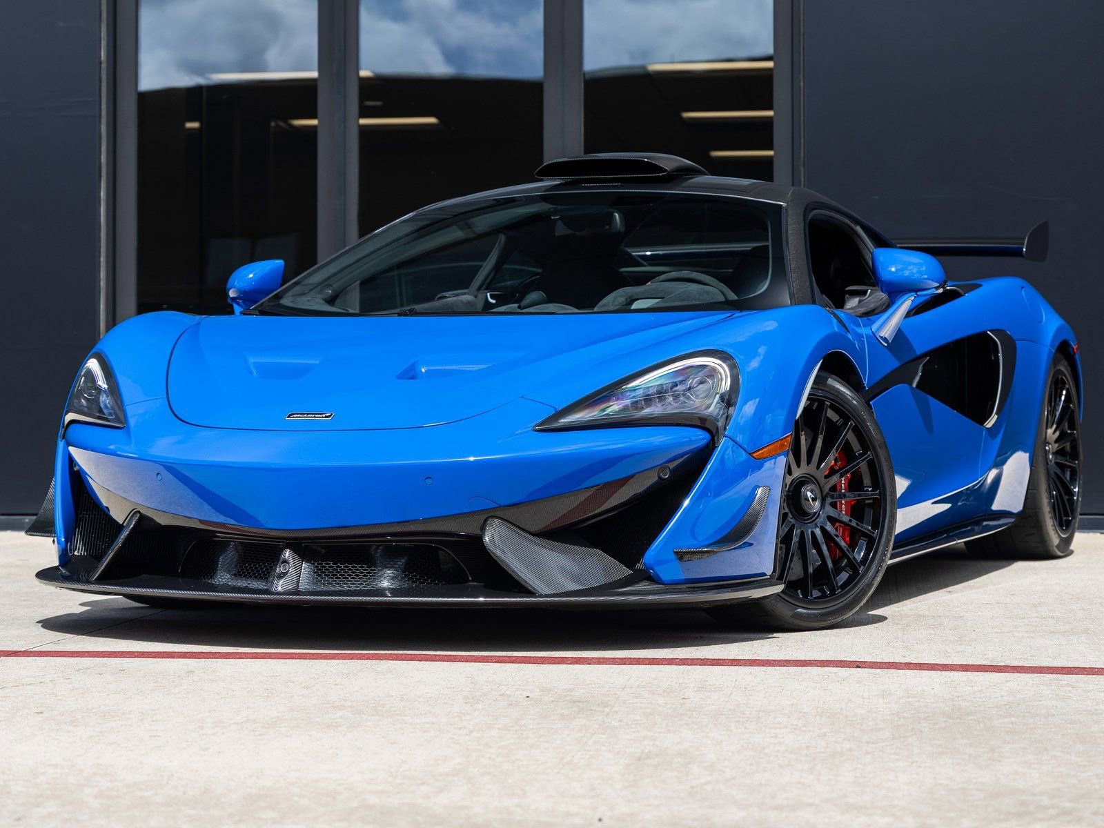 Used 2020 McLaren 620R image 1