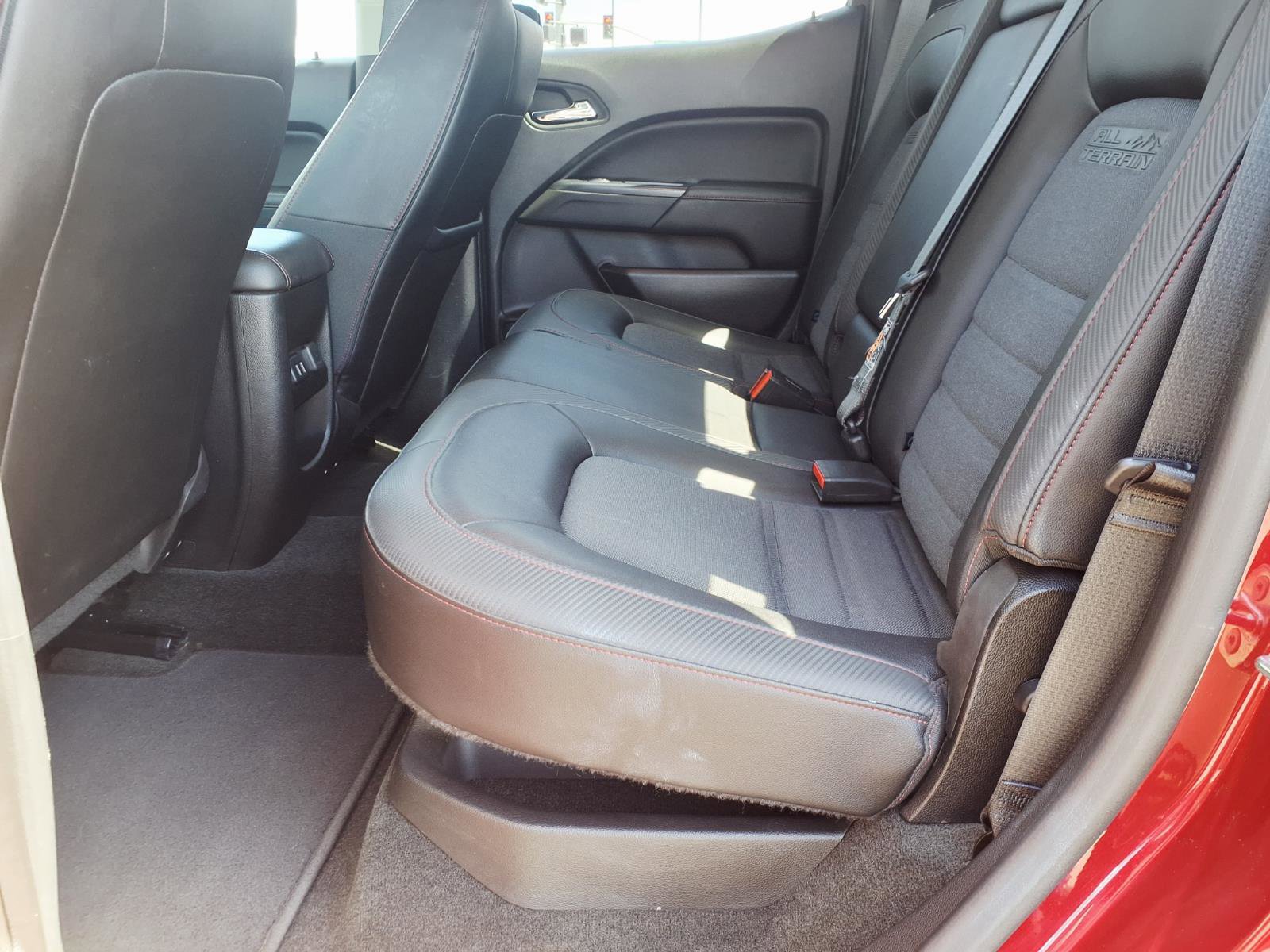 Used 2017 GMC Canyon SLE w/ All Terrain Package AWD/4WD image 16