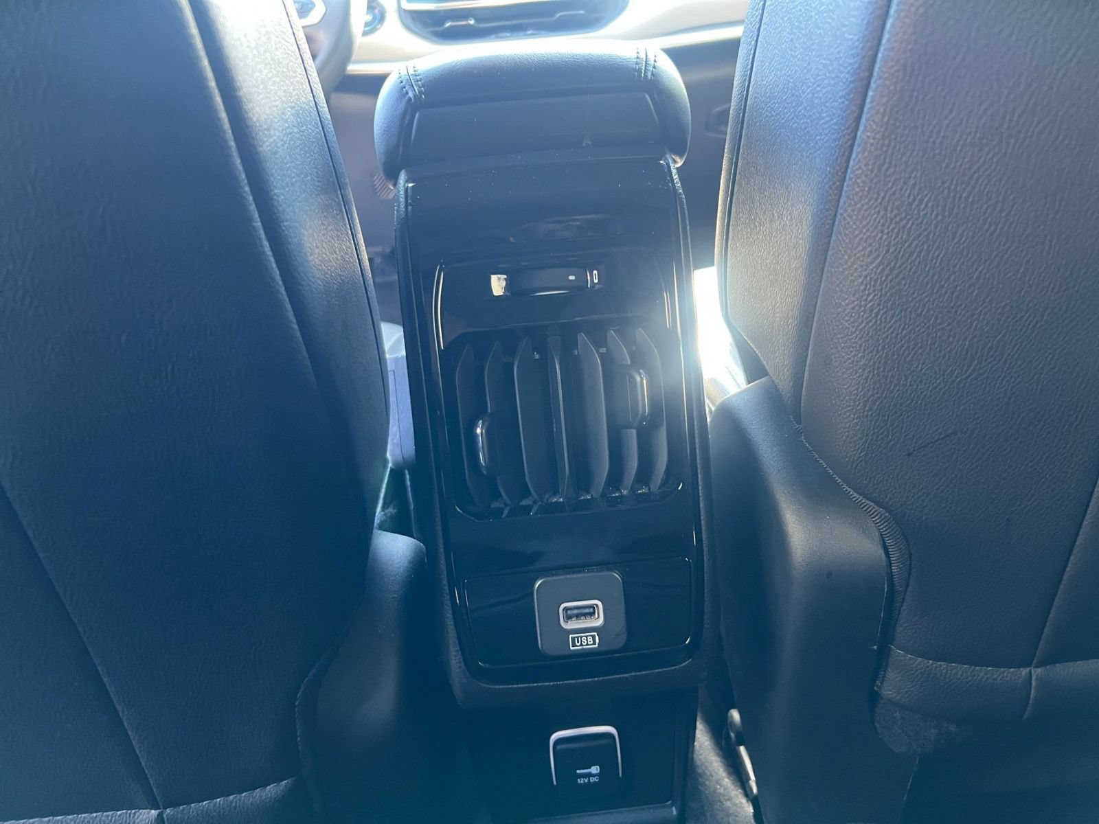Used 2025 Jeep Compass Limited AWD/4WD image 21
