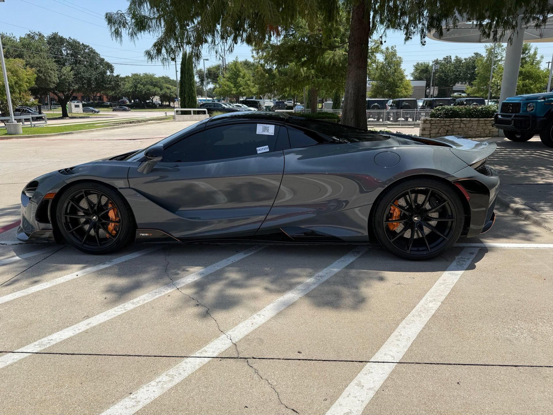 Used 2022 McLaren 765LT RWD image 10