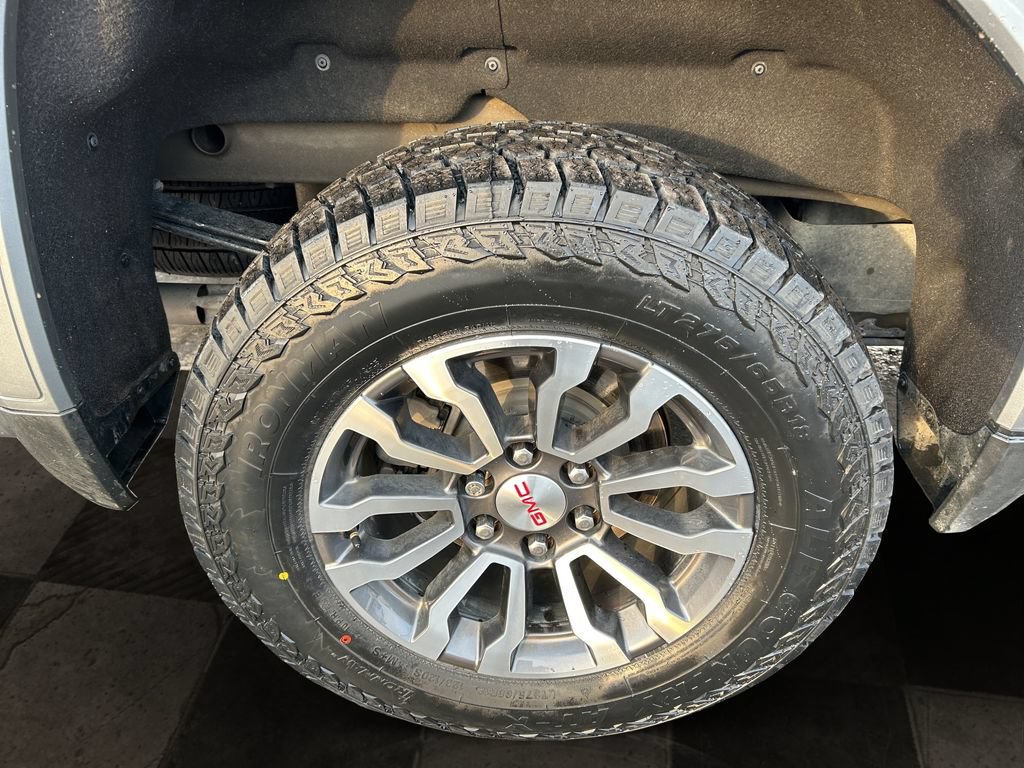 Certified 2023 GMC Sierra 1500 AT4 w/ AT4 Premium Package AWD/4WD image 12