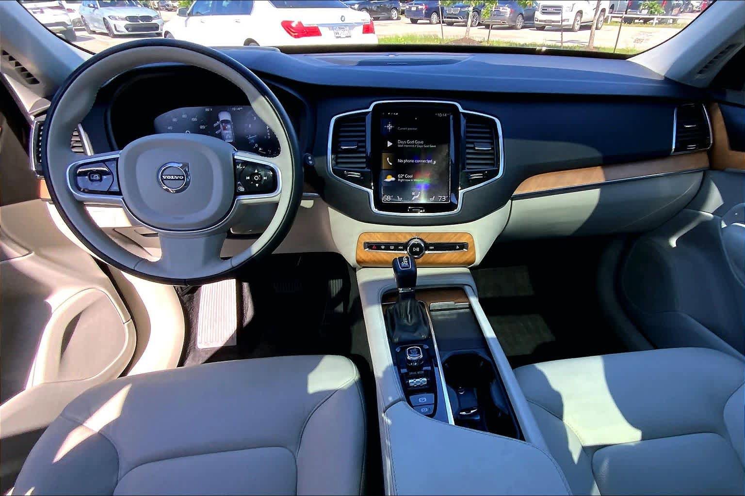 Used 2021 Volvo XC90 T6 Momentum w/ Advanced Package AWD/4WD image 15