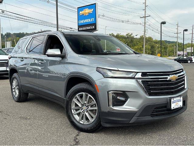 Used 2023 Chevrolet Traverse LT FWD image 1