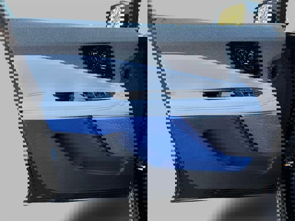 New 2026 Cadillac Optiq Luxury 2 image 14