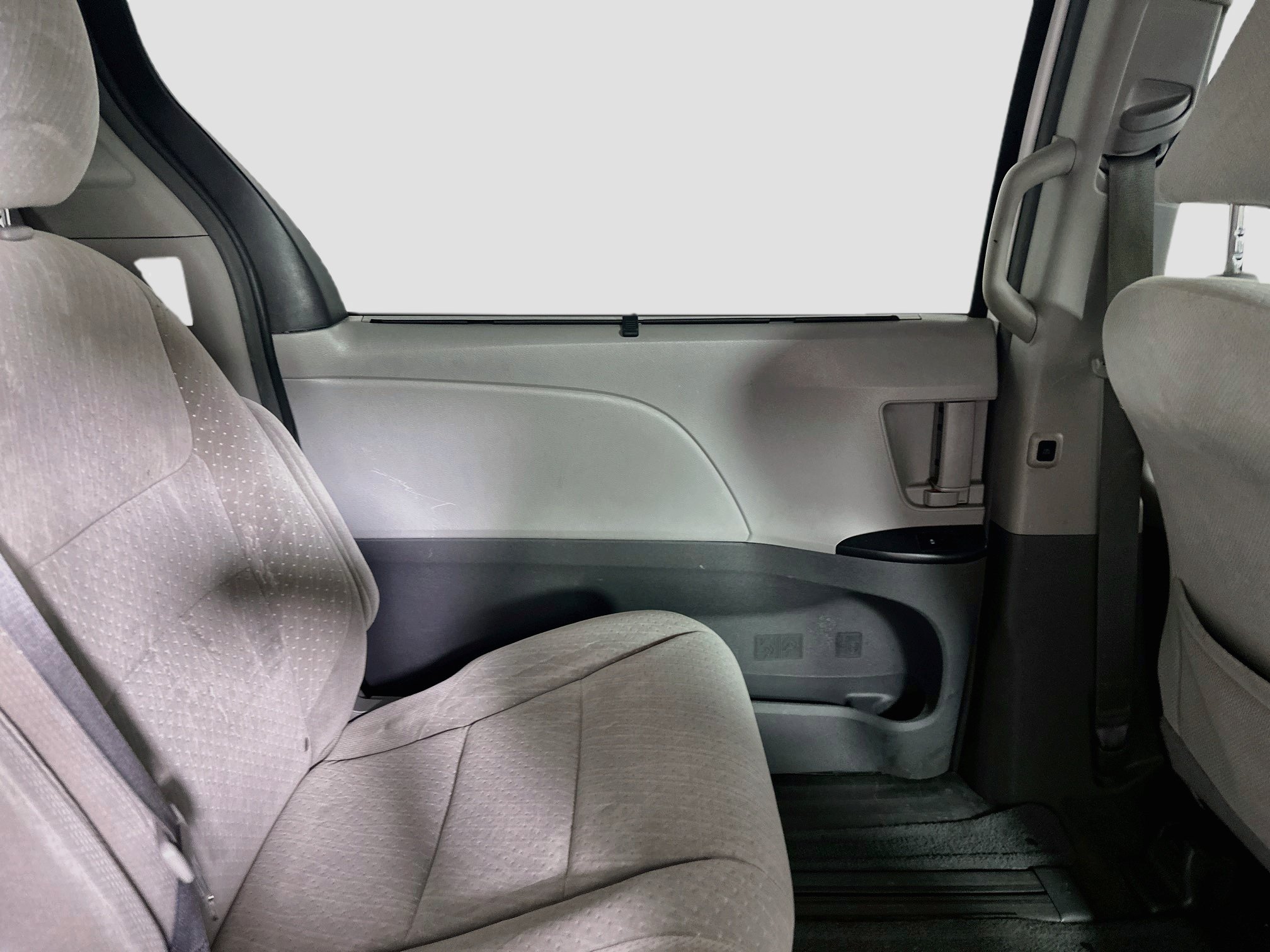 Used 2017 Toyota Sienna LE FWD image 29