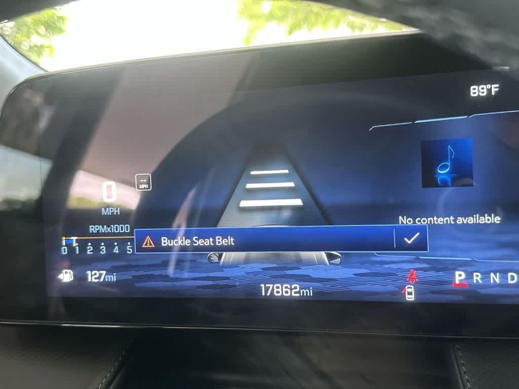 Used 2025 Chevrolet Equinox LT w/ Safety and Technology Package FWD image 16