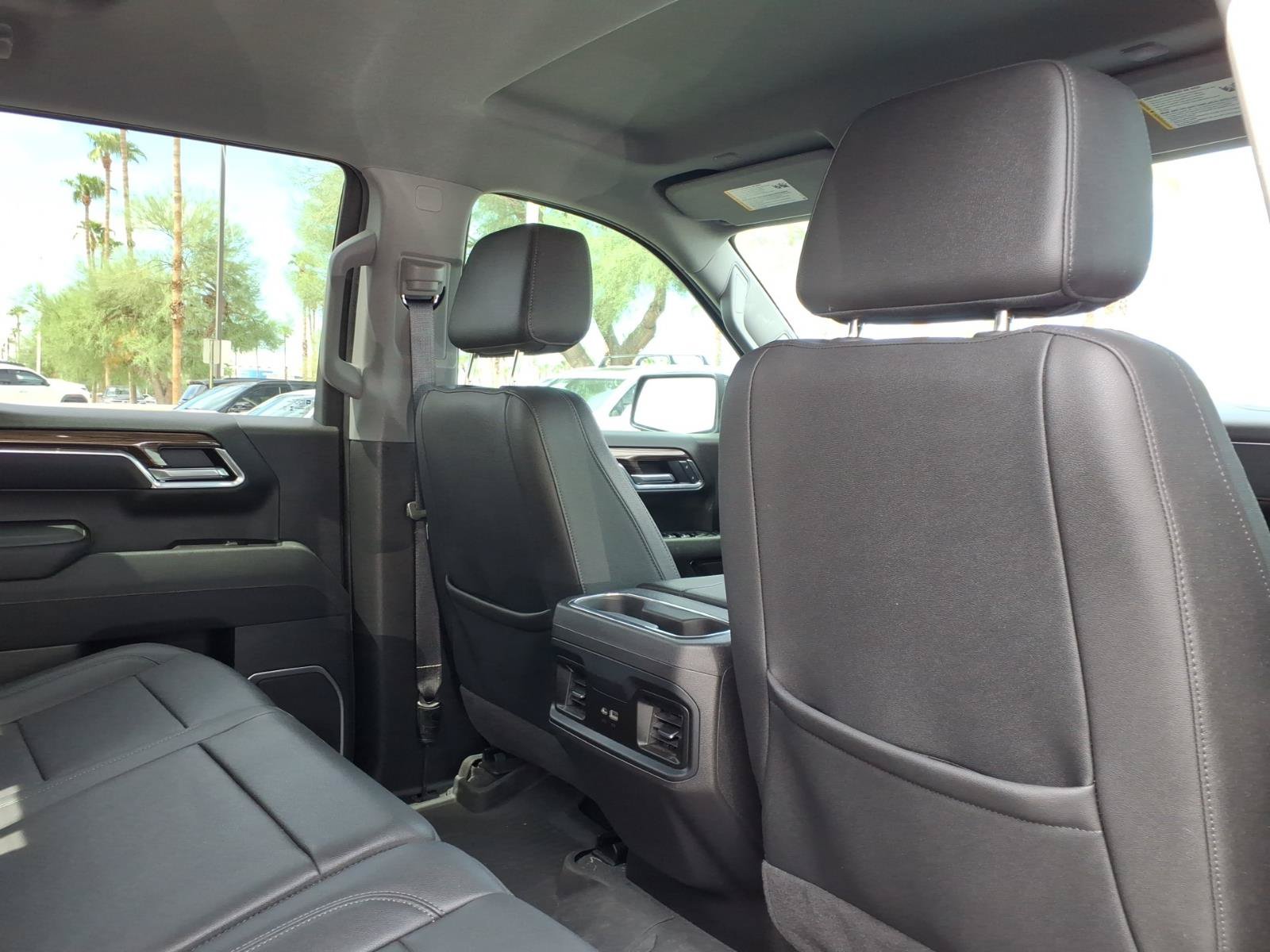 Used 2025 Chevrolet Silverado 1500 LT Trail Boss w/ LT Trail Boss Premium Package AWD/4WD image 13