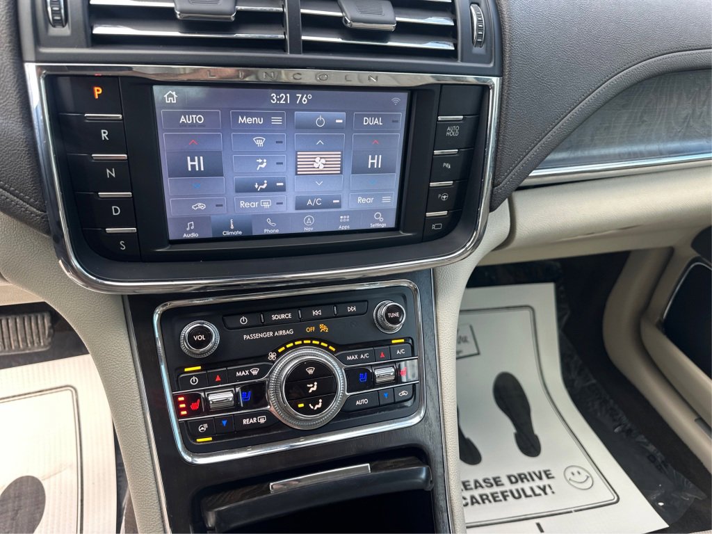 Used 2020 Lincoln Continental Reserve image 28