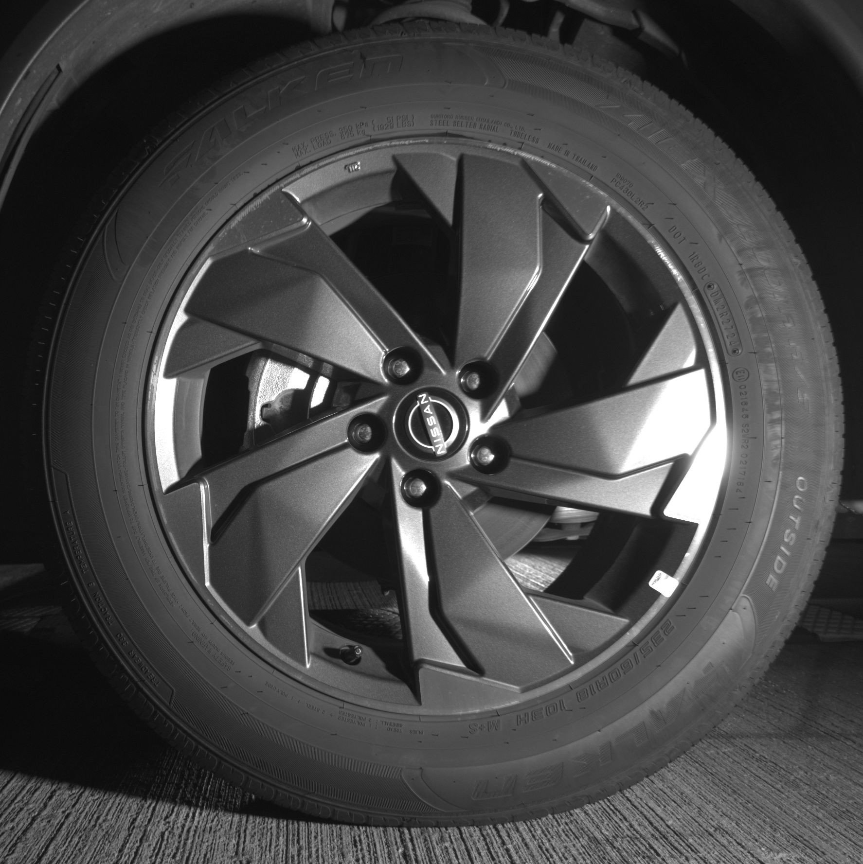Used 2025 Nissan Rogue SV FWD image 12