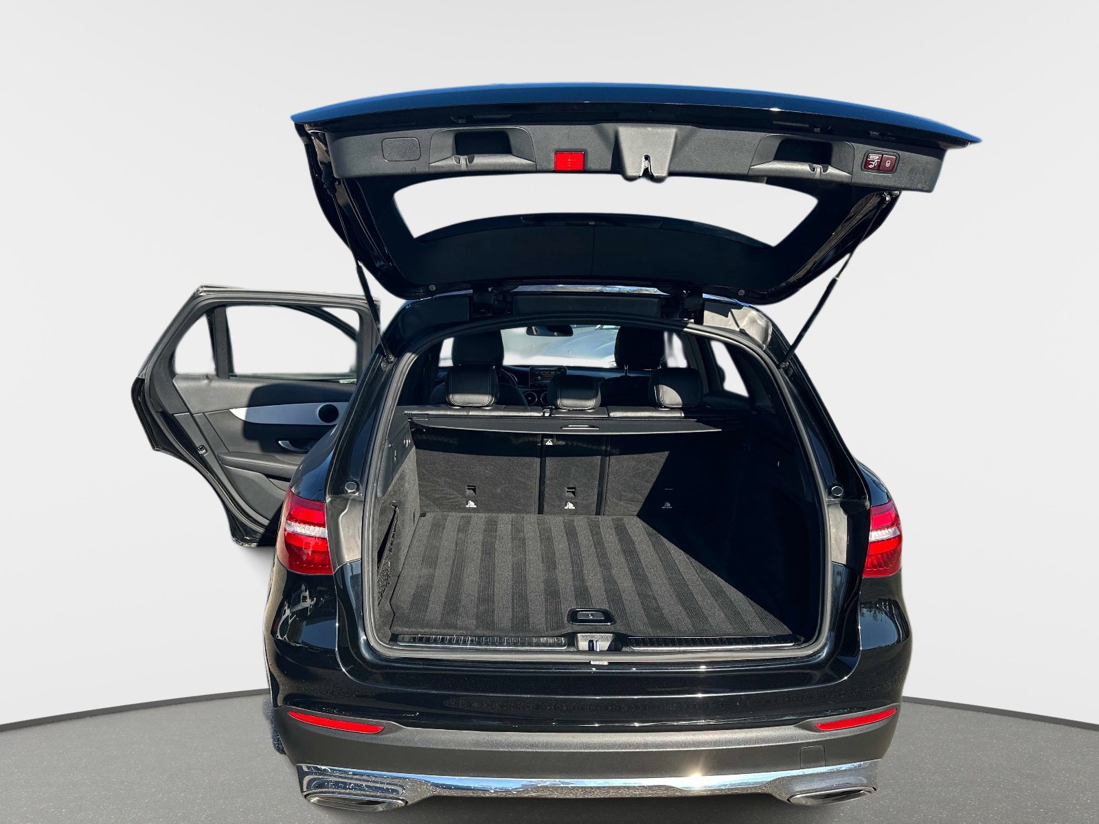 Used 2019 Mercedes-Benz GLC 300 image 11