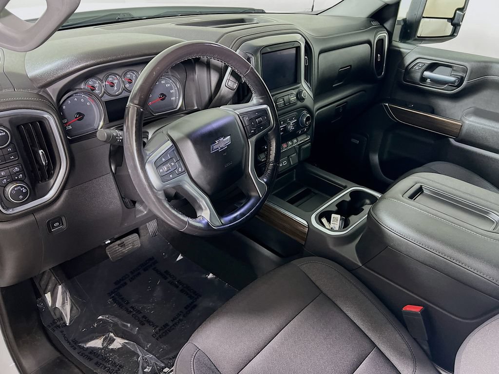 Used 2022 Chevrolet Silverado 1500 RST w/ Convenience Package II AWD/4WD image 9