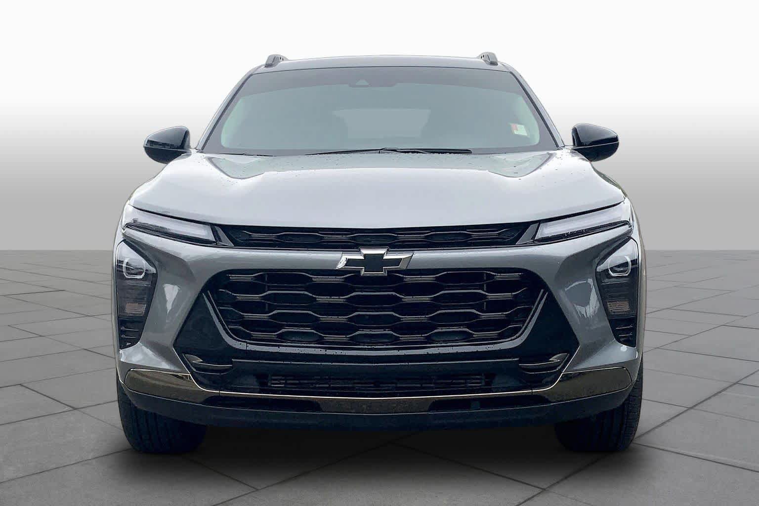 Used 2025 Chevrolet Trax ACTIV w/ Driver Confidence Package FWD image 4