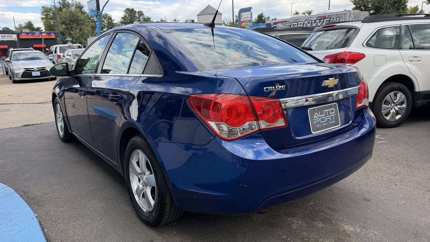 Used 2012 Chevrolet Cruze LT FWD image 4