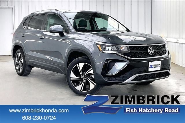 Used 2023 Volkswagen Taos SE w/ Panoramic Sunroof Package