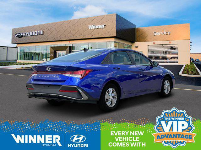 New 2025 Hyundai Elantra SE image 7