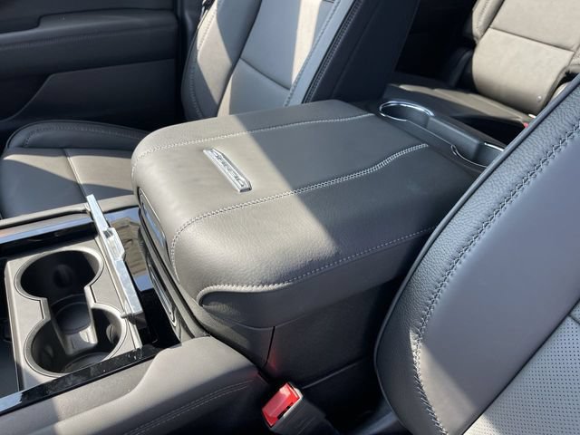 New 2026 GMC Yukon XL Denali w/ Sun & Power Step Package AWD/4WD image 21