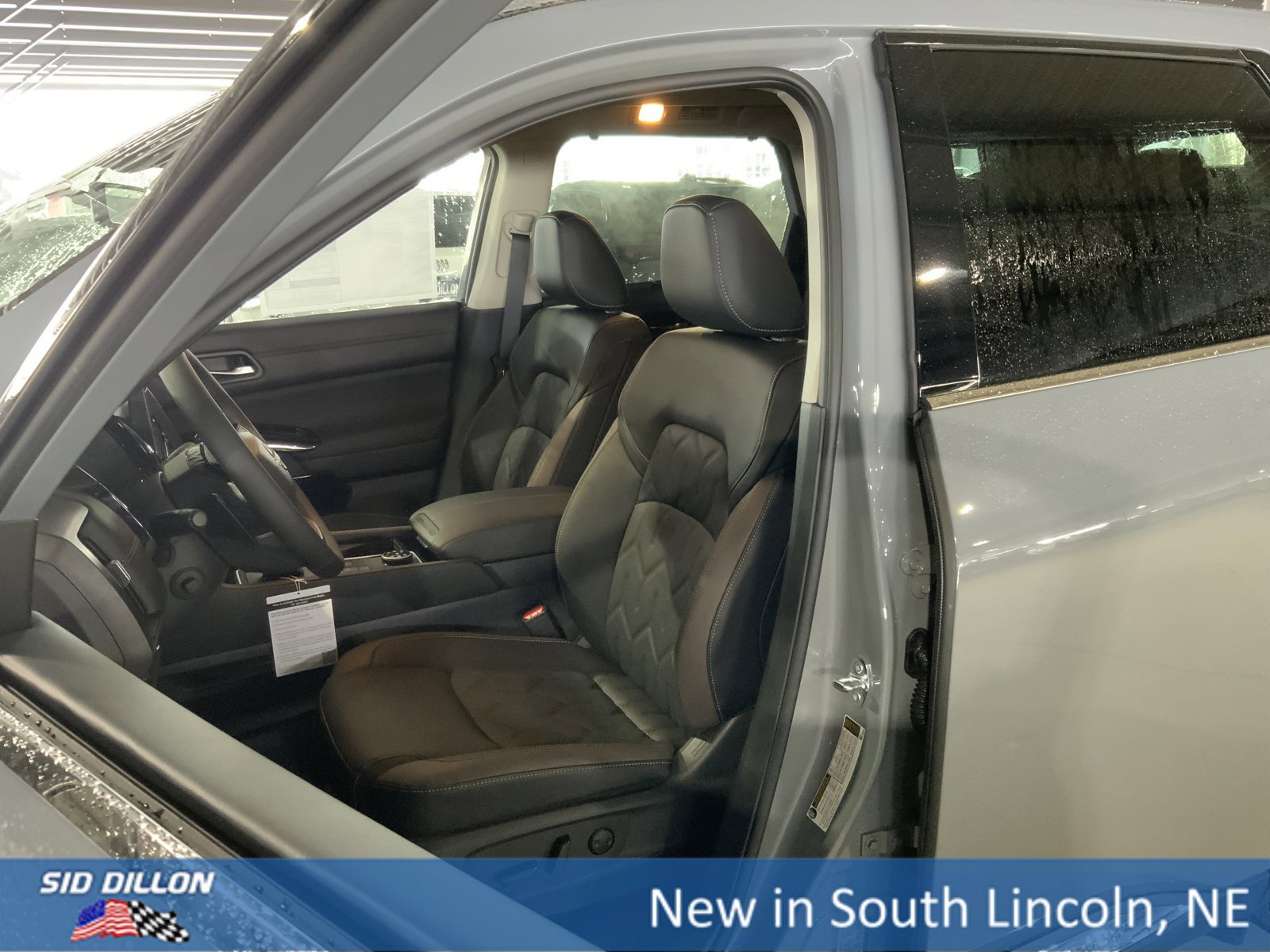 New 2026 Nissan Pathfinder Platinum image 9