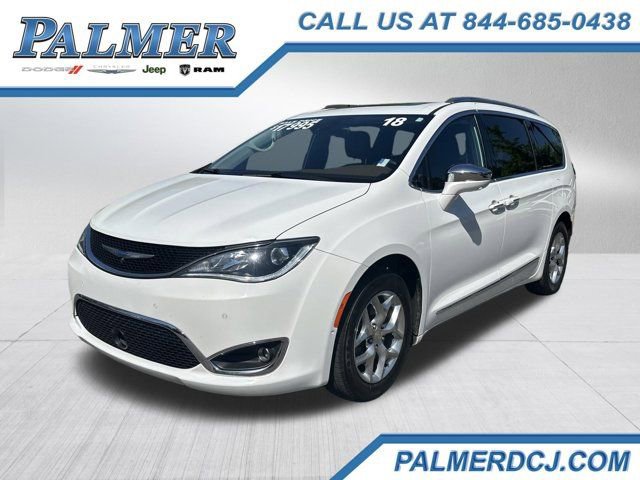 Used 2018 Chrysler Pacifica Limited w/ Advanced Safetytec Group FWD image 1