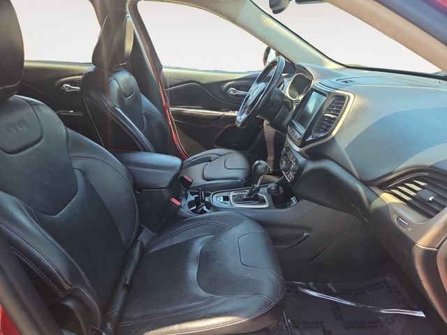 Used 2015 Jeep Cherokee Limited w/ Technology Group AWD/4WD image 15