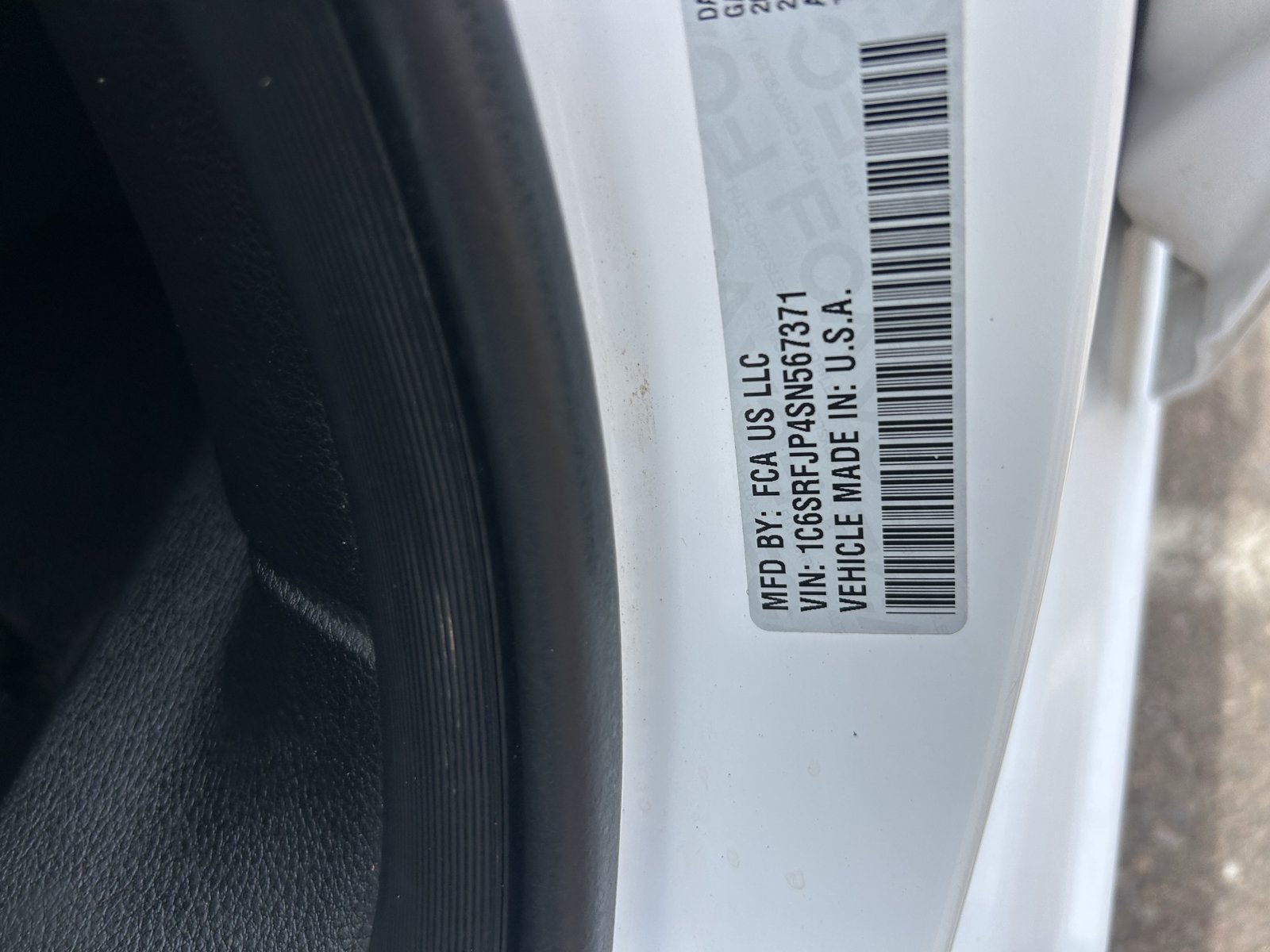 Used 2025 RAM 1500 Laramie AWD/4WD image 34