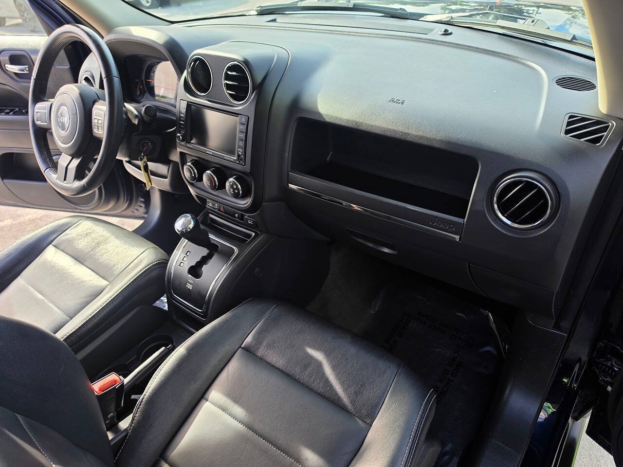 Used 2016 Jeep Patriot High Altitude FWD image 32