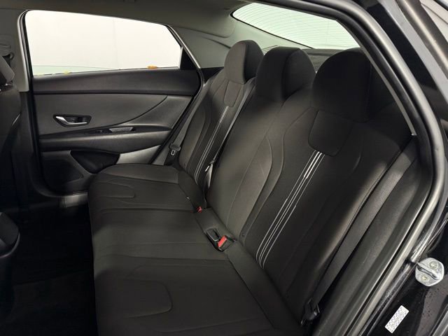 Used 2022 Hyundai Elantra SEL w/ Convenience Package image 17
