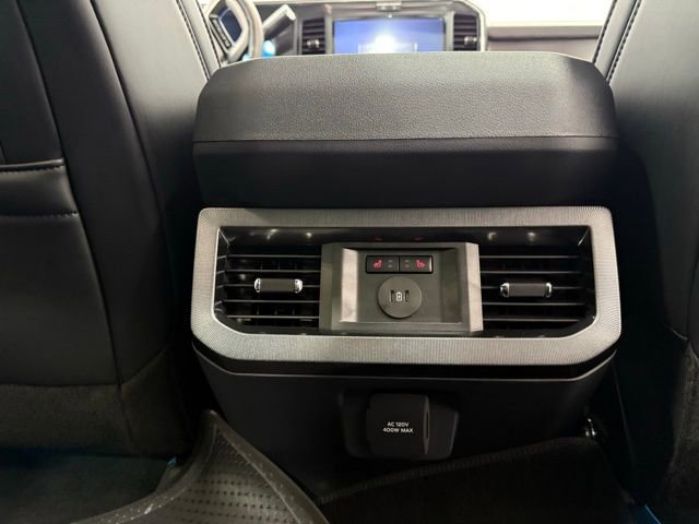 Used 2026 Ford F450 Platinum w/ FX4 Off-Road Package image 28