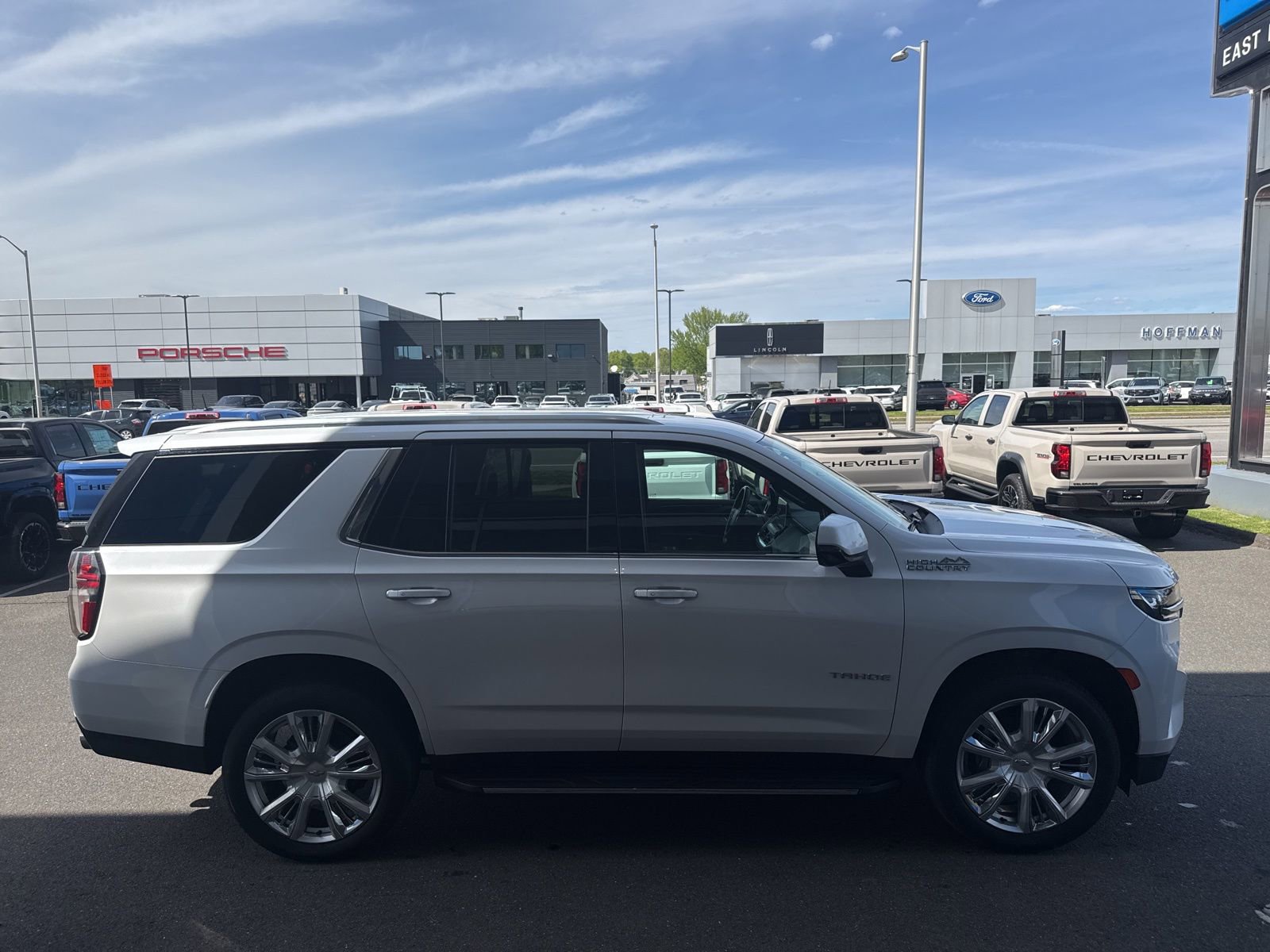 Used 2021 Chevrolet Tahoe High Country AWD/4WD image 5
