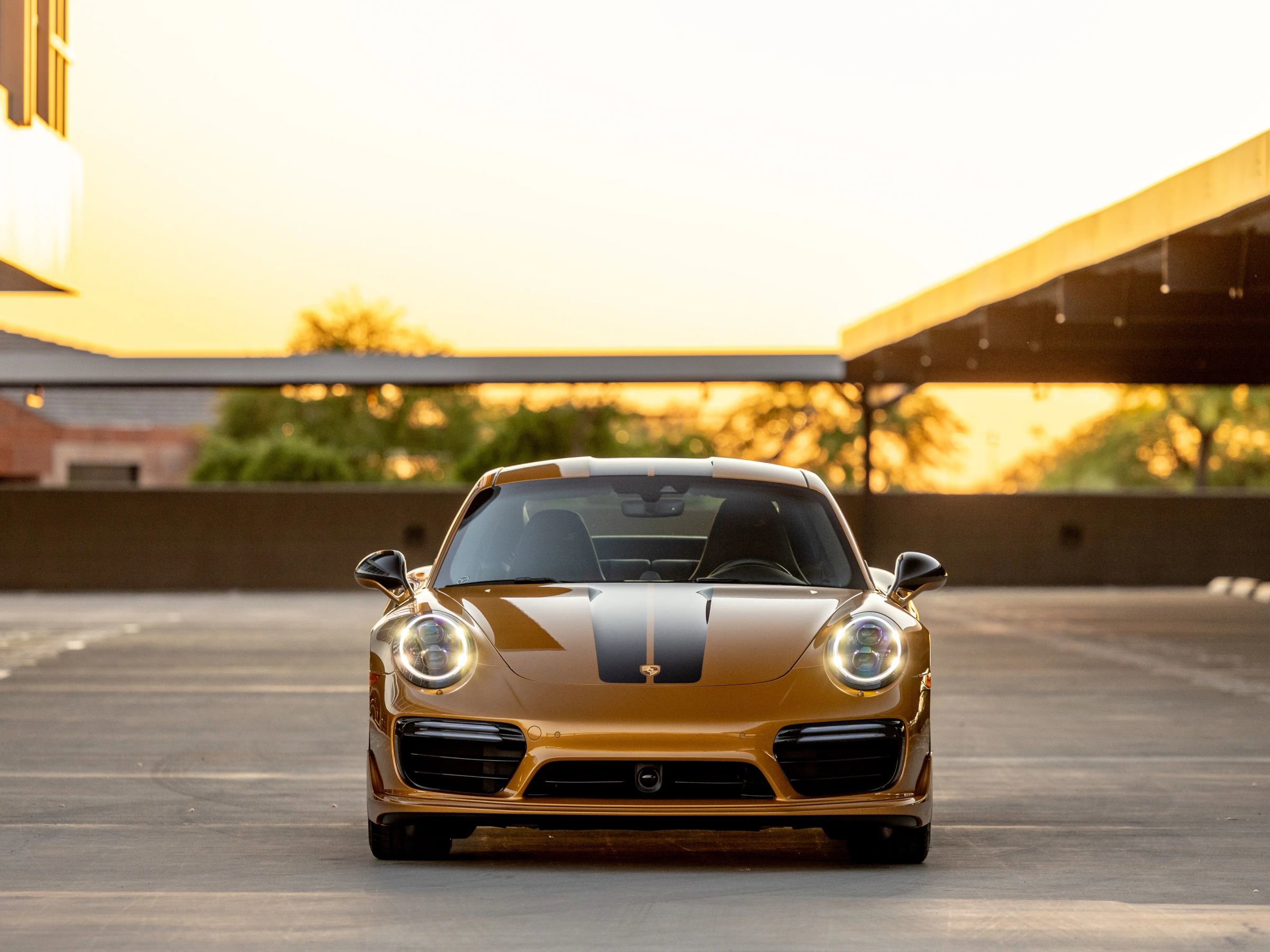 Used 2018 Porsche 911 Turbo S AWD/4WD image 3