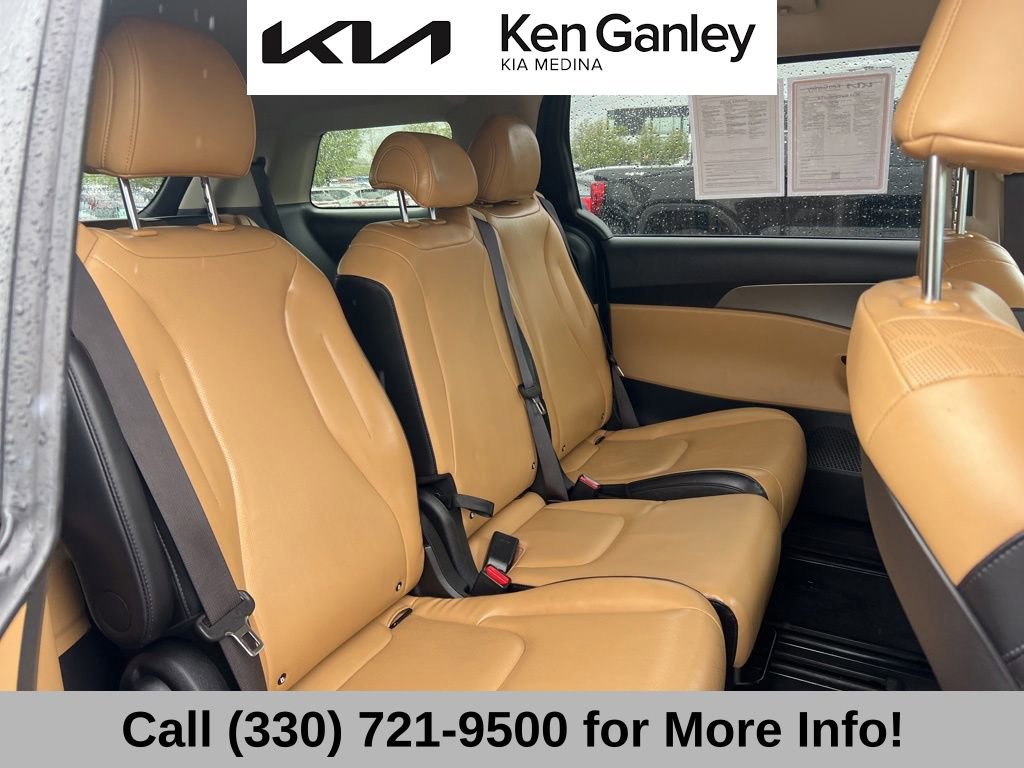 Used 2024 Kia Carnival LX FWD image 54