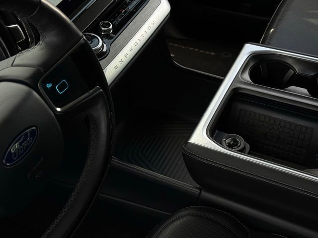 Used 2025 Ford Expedition Max Platinum image 31