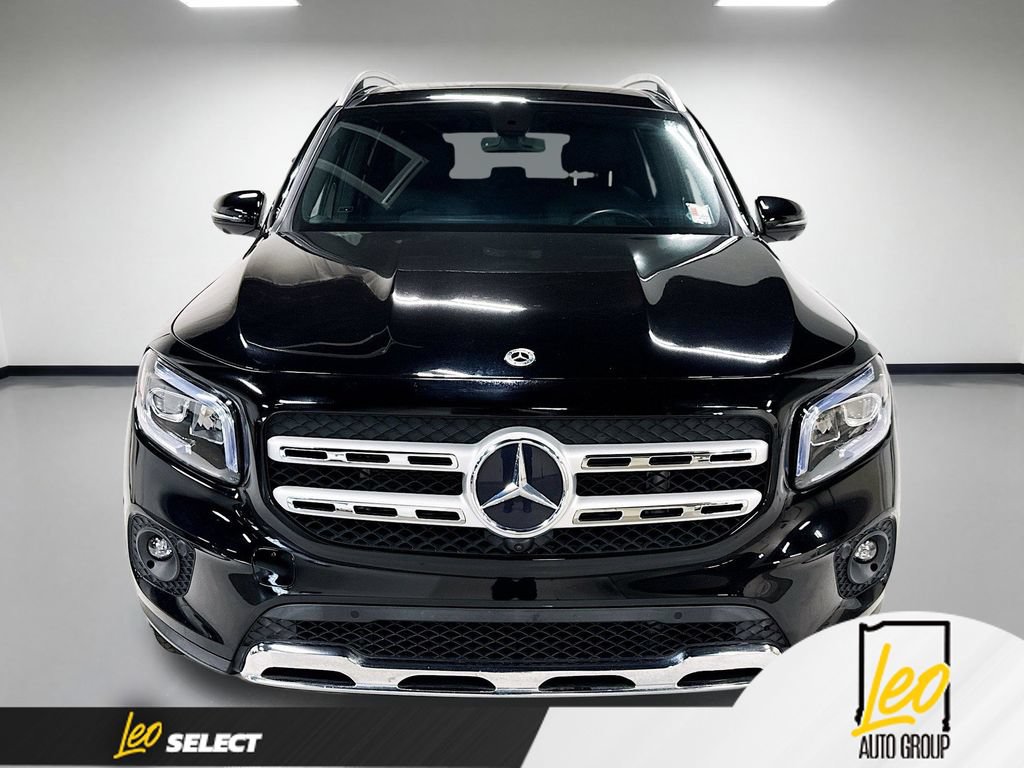 Used 2021 Mercedes-Benz GLB 250 4MATIC w/ Premium Package image 2