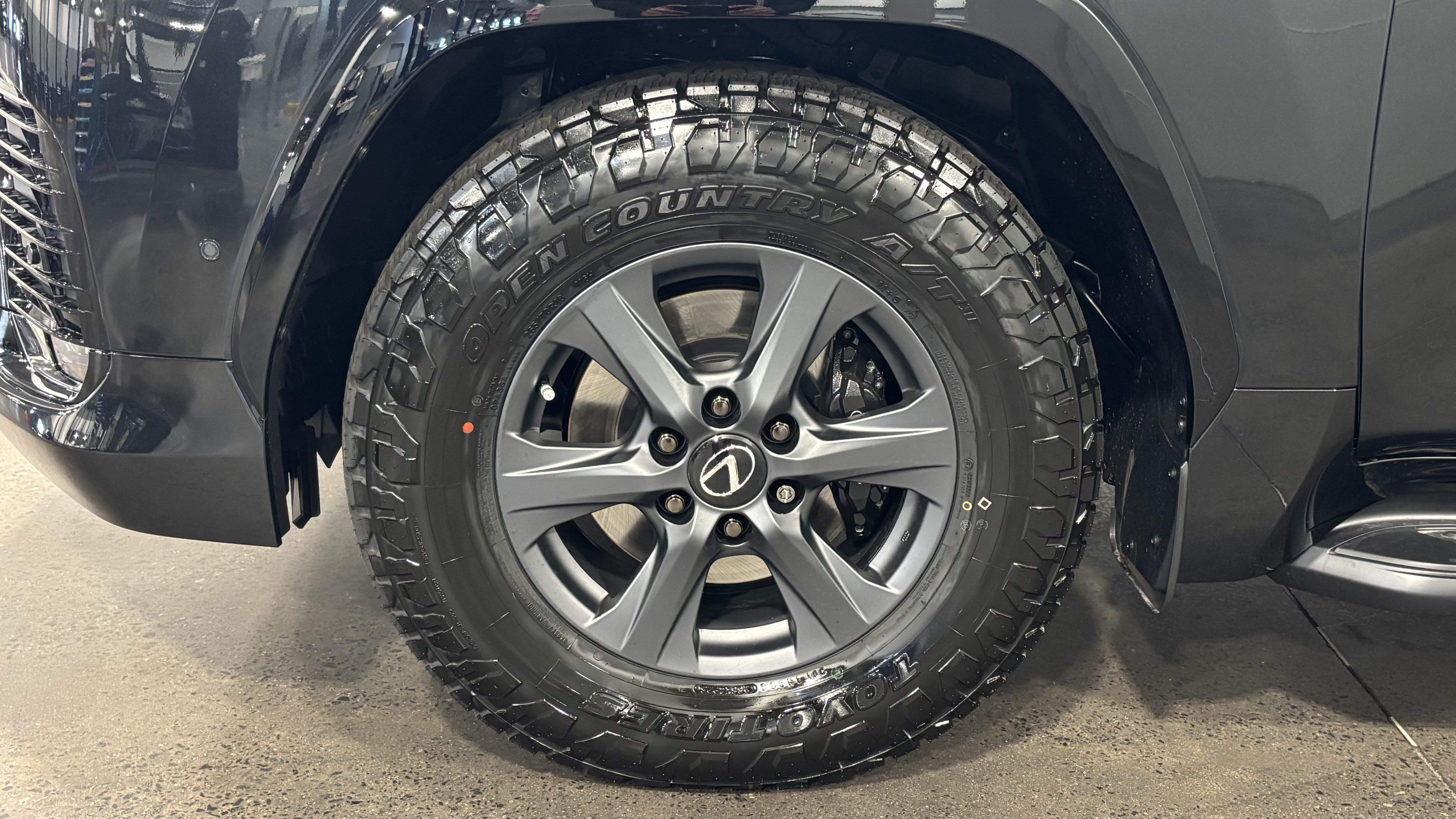 New 2026 Lexus LX 700h Overtrail AWD/4WD image 13