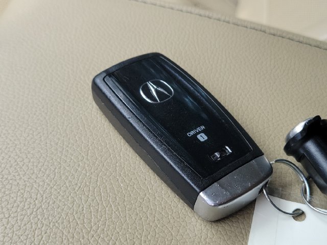 Used 2020 Acura MDX w/ Technology Package AWD/4WD image 39