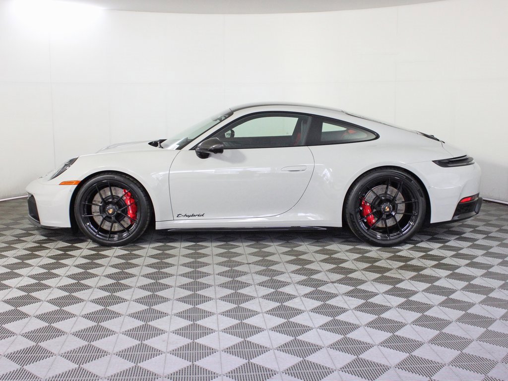 Used 2025 Porsche 911 Carrera 4 GTS image 2
