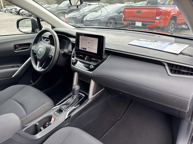 Used 2023 Toyota Corolla Cross LE image 17