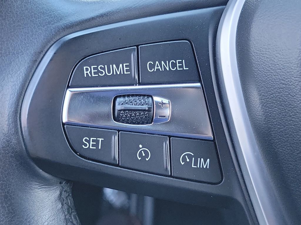 Used 2020 BMW 330i xDrive 330i xDrive w/ Premium Package image 5