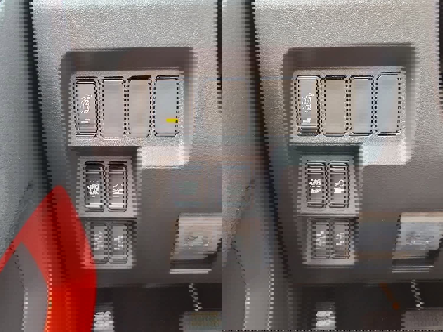 New 2025 Nissan Frontier PRO-4X AWD/4WD image 16