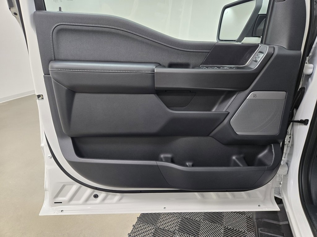 New 2025 Ford F150 Lariat w/ Equipment Group 501A Mid image 12