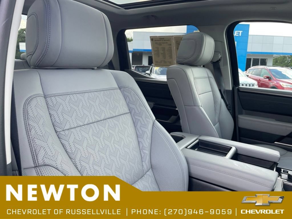 Used 2024 Toyota Tundra Limited w/ Power Package AWD/4WD image 23