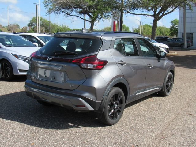Certified 2024 Nissan Kicks SR FWD image 3