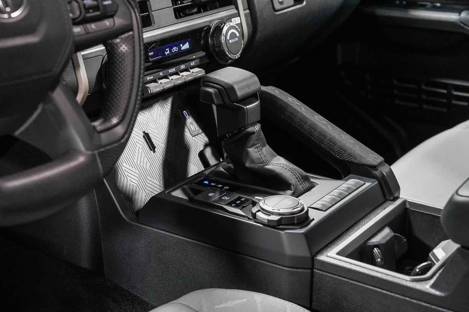Certified 2026 Toyota Tacoma SR5 AWD/4WD image 24